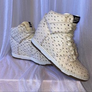 Nike sky hi dunks *RARE*